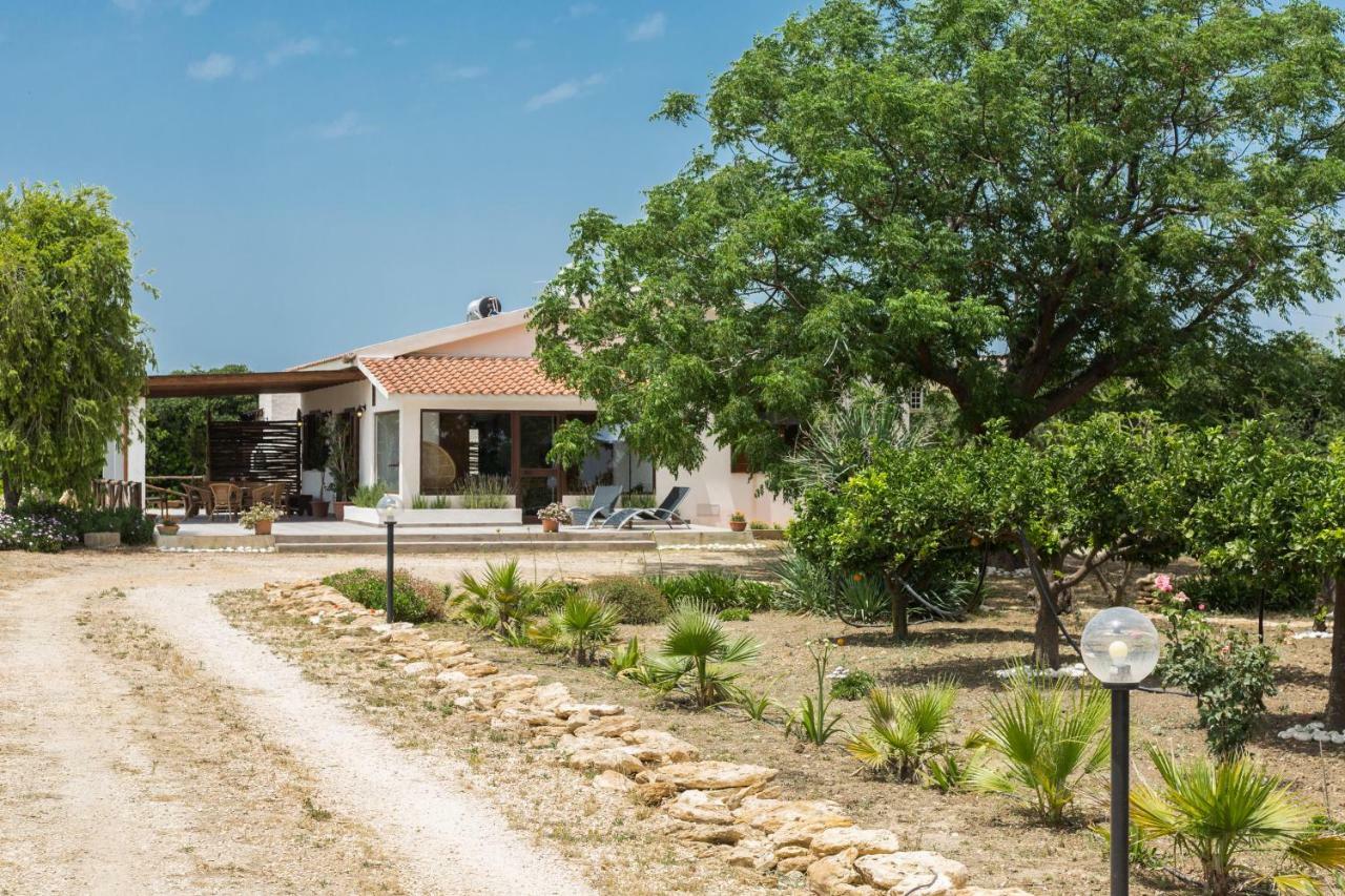 Villa Ammaliante Менфи Экстерьер фото