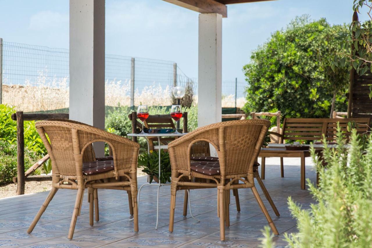 Villa Ammaliante Менфи Экстерьер фото