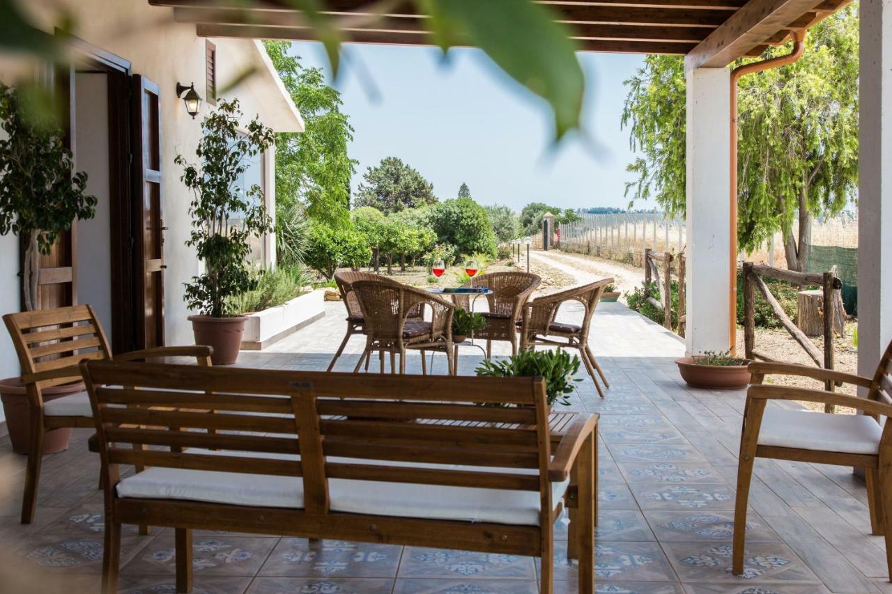 Villa Ammaliante Менфи Экстерьер фото
