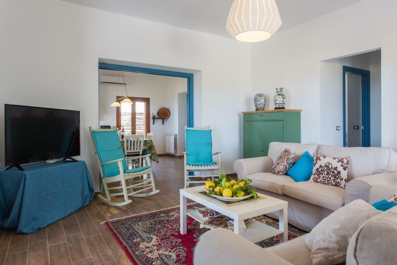 Villa Ammaliante Менфи Экстерьер фото